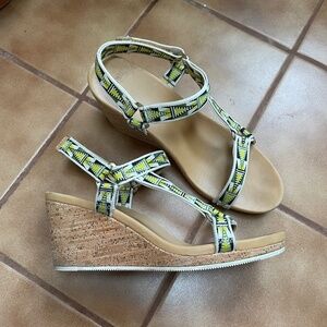 Teva size 9 cork wedge heel velcro strap sandal white/green